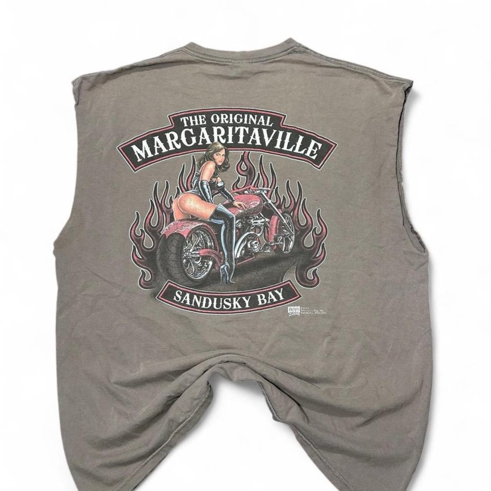 VTG grey Margaritaville Graphic Sleeveless Shirt